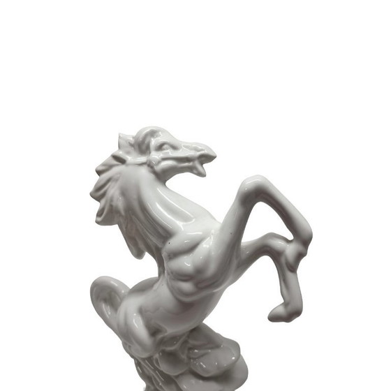 Image 1 of Cavallo rampante in ceramica d'epoca