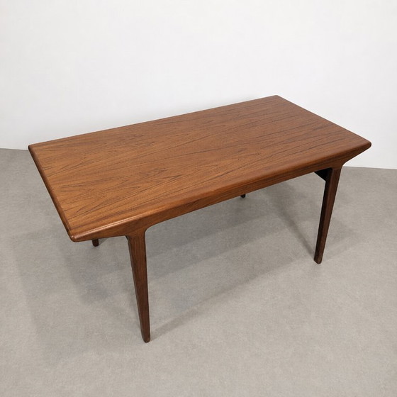 Image 1 of Table de salle à manger scandinave en teck de Johannes Andersen pour Uldum