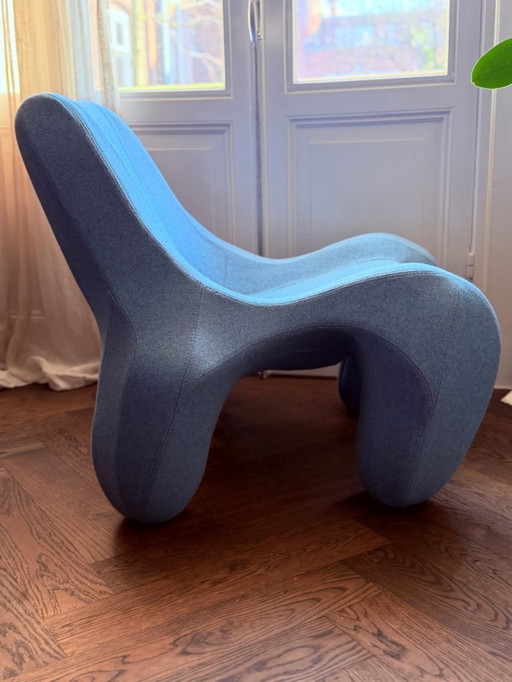 Max Jungblut - Club 112 Light Blue Divina MD 731 par Kvadrat