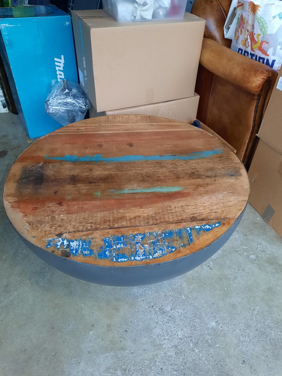 Image 1 of Runder Couchtisch im Industriestil