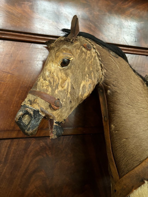 Antiek speelgoedpaard op wielen (Engeland, ca. 1880) – decoratieve objecten, Wood (photo 2 of 10)