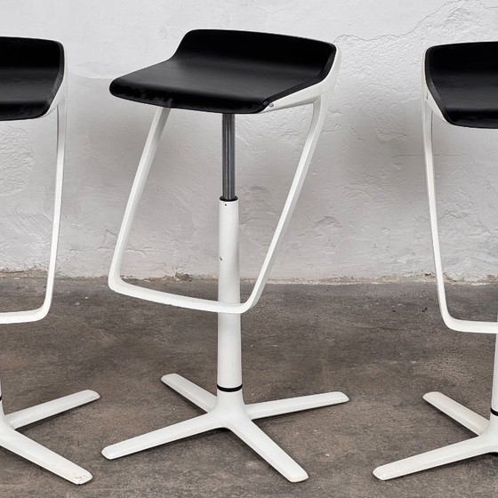 Image 1 of Interstuhl KINETICis5 710K Barstool