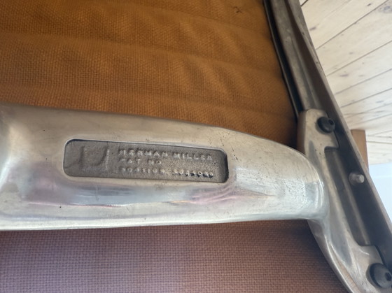 Image 1 of Set: 1x Bulo H2O Bureautafel met 4x Eames EA102 Herman Miller