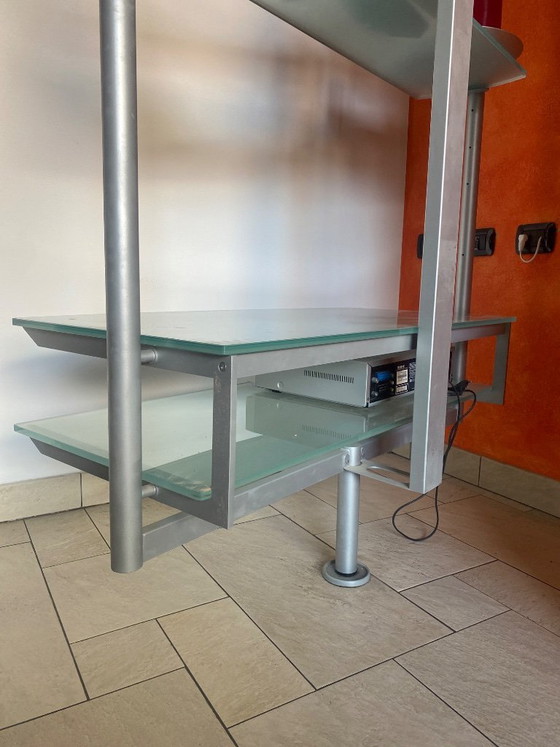 Image 1 of Bibliothèque/meuble TV Porada en aluminium et verre dépoli