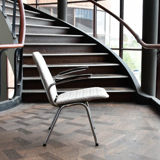 Image 1 of Der weiße Sessel