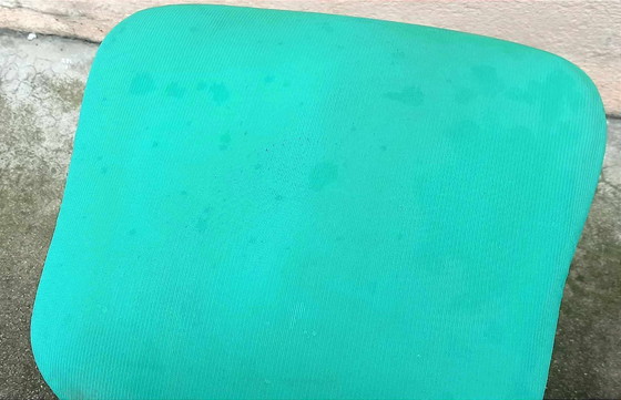 Image 1 of Set van 5 stoelen + 1 gratis. Jaren 60.