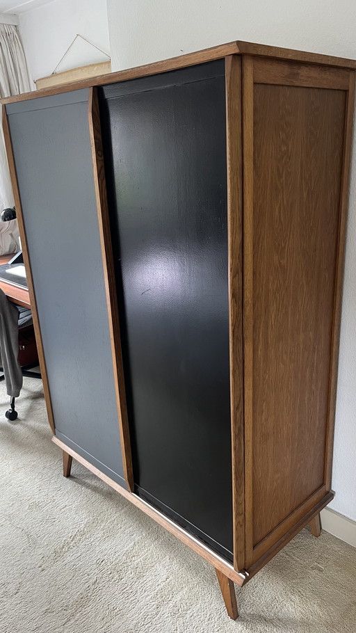 Fraaie origineel Franse kledingkast 