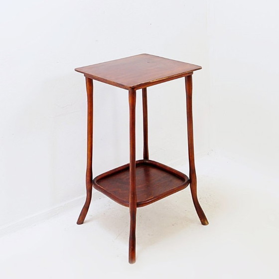 Image 1 of Table d'appoint Art Nouveau en bois courbé n° 960 par J&J Kohn - Années 1920