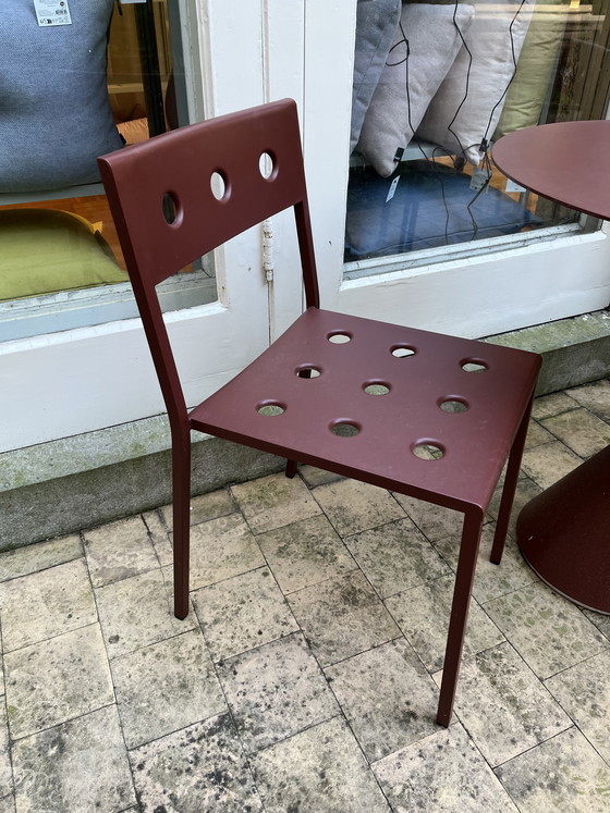 Image 1 of Juego de mesa Hay Cone en color rojo hierro