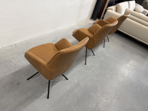 Image 1 of 6 L'avenir Rhode Turn chaises de salle à manger cuir brun