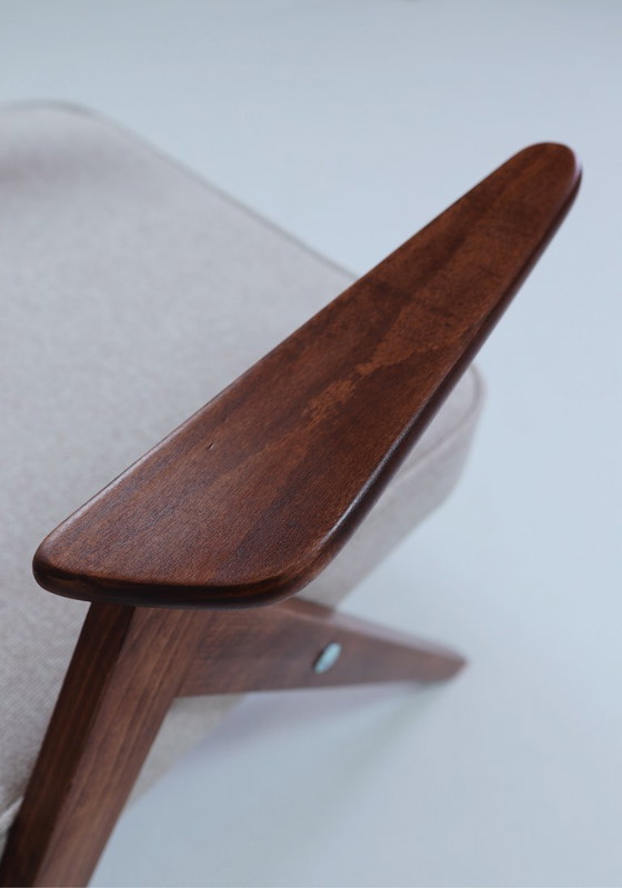 Image 1 of Vintage fauteuil, na renovatie, beige bekleding, donker notenhout, Scandinavisch design