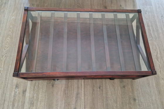 Salontafel Raffles Stijl, Antiek Look, Izgs. Met Glasplaat En 2 Lades – Wood (photo 6 of 13)