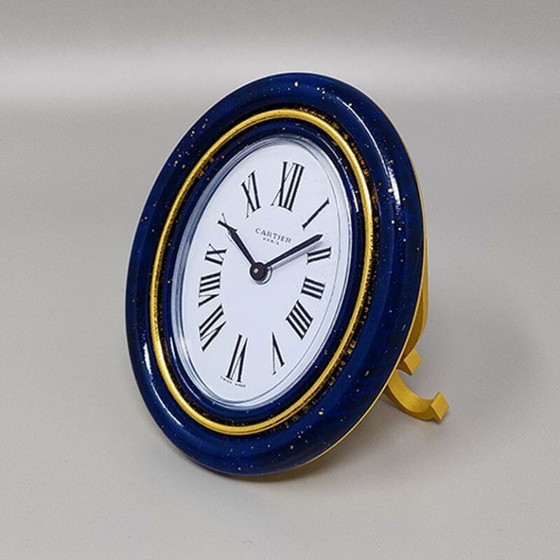 Image 1 of Pendulette Cartier en lapis-lazuli, superbe réveil des années 1980. Fabriqué en Suisse.