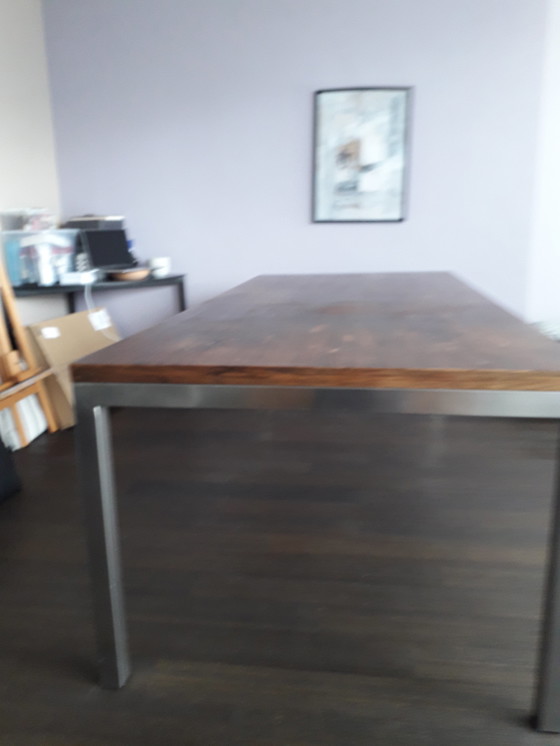Image 1 of Grande table à manger en bois massif avec pieds en acier inoxydable