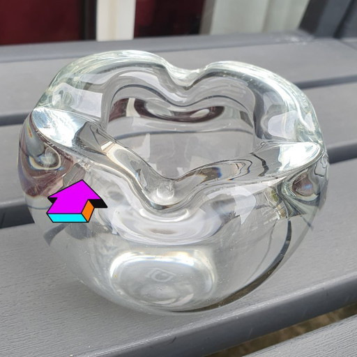 A.D. Copier ashtray apple