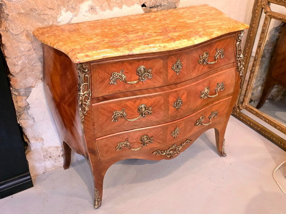 Image 1 of Bombé commode in Lodewijk XV-stijl – inlegwerk van palissanderhout