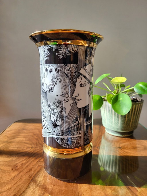 Vase en porcelaine Hollohaza, conçu par Endre Szasz, Hongrie, 1926-2003