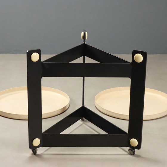 Carrello di Luigi Massoni per Guzzini Anni '70 – Luigi Masonni Guzzini, Portariviste, Plastic (photo 9 of 11)