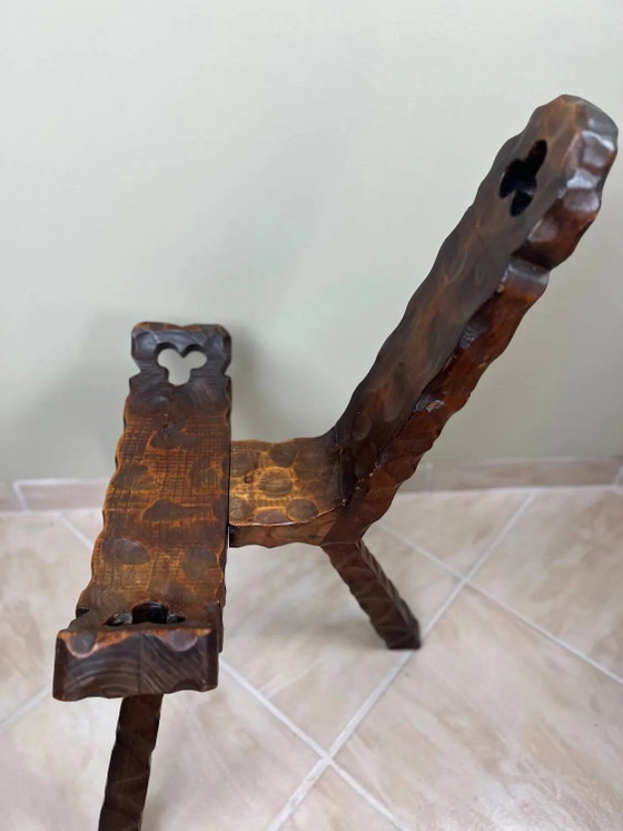 Sgabello brutalista a treppiede – Sgabelli, Wood, Rustic (photo 2 of 12)