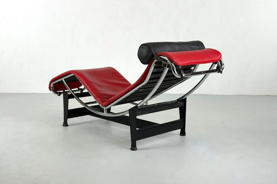 Image 1 of LC4 di Charlotte Perriand, Lecorbusier e Pierre Jaenneret per Cassina - anni '90