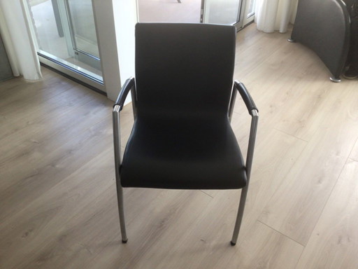 Design eetkamer stoelen rvs frame zwart leren bekleding