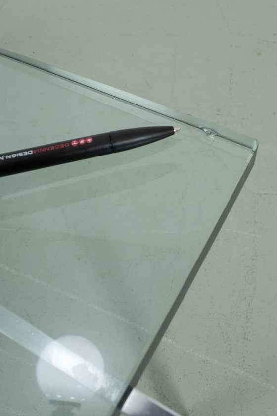 Image 1 of Table basse Poul Kjærholm PK-61