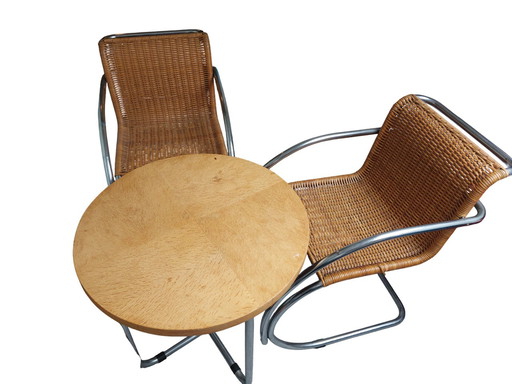 Knoll, Mies van der Rohe 2x MR20 Armrest Chairs + Bauhaus Coffee Table