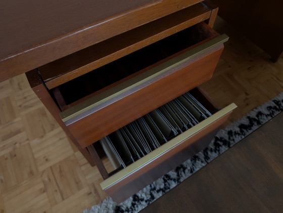 Image 1 of Scrivania in teak di metà secolo degli anni '60 con piano sospeso