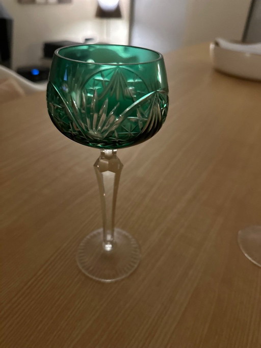 Verres à vin colorés