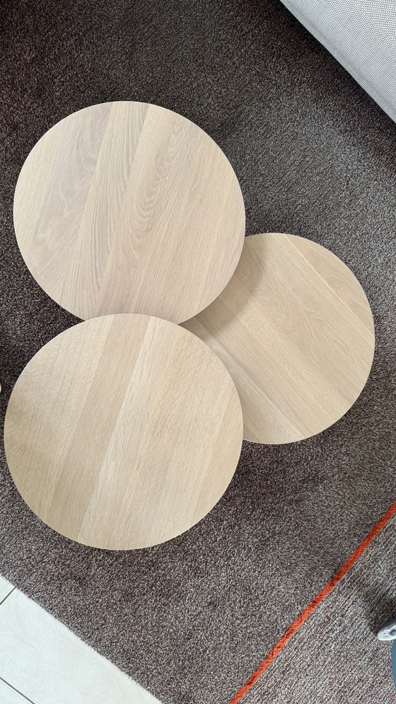 Image 1 of Leolux Ninfea coffee table