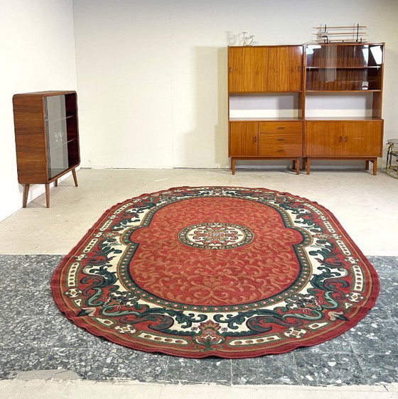 Image 1 of Red vintage oval rug