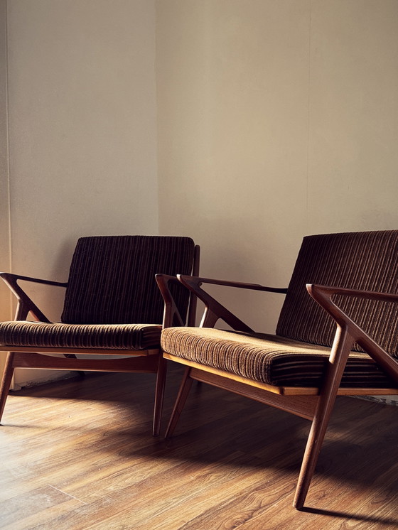 Image 1 of Seltenes und ikonisches Ensemble von Poul Jensen für Selig: Zwei Loungesessel und ein Schlafsofa aus der „Z Chair“-Kollektion