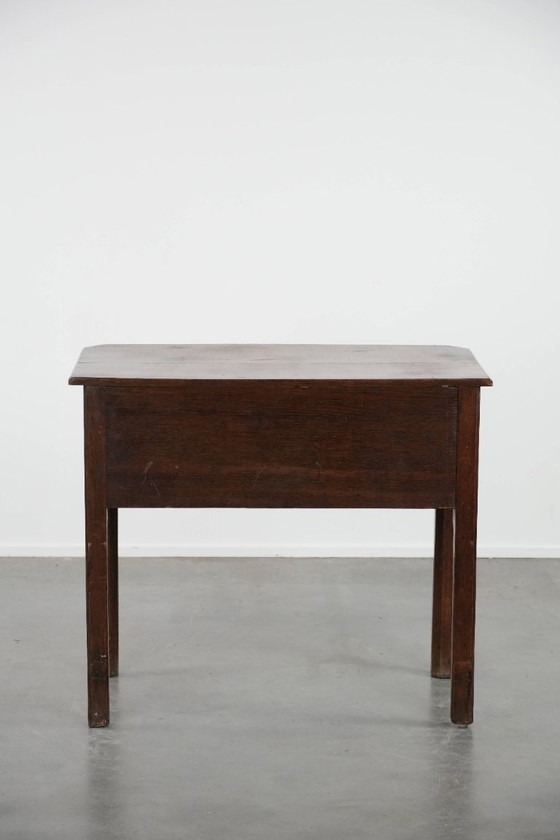 Image 1 of English antique oak lowboy/side table from the 18th century