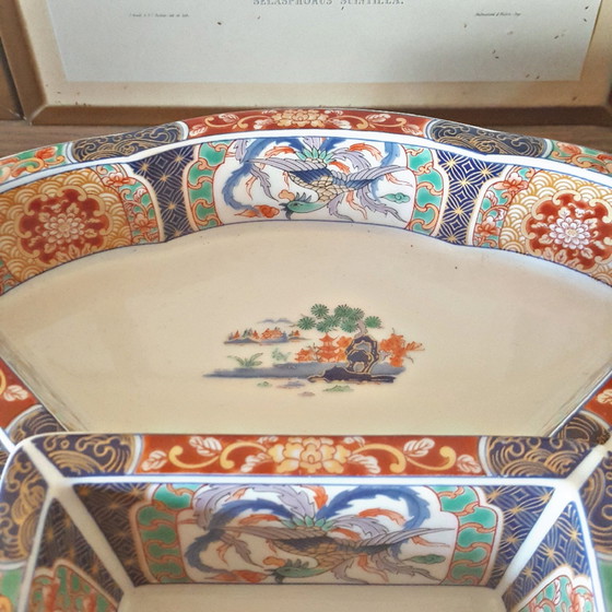 Image 1 of Giradischi in porcellana giapponese con decorazione floreale, paesaggio di uccelli