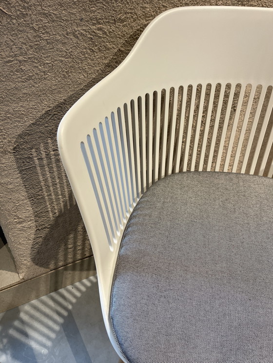 Image 1 of 1x Aiir Sessel mit Teakholzbeinen von Dedon GmbH