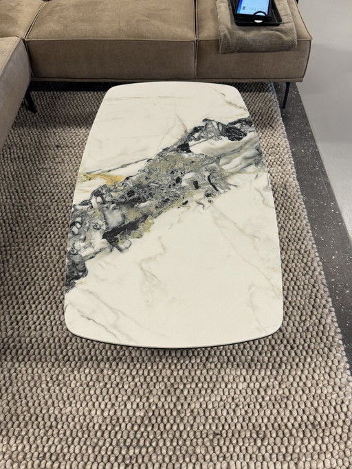 Auguste coffee table