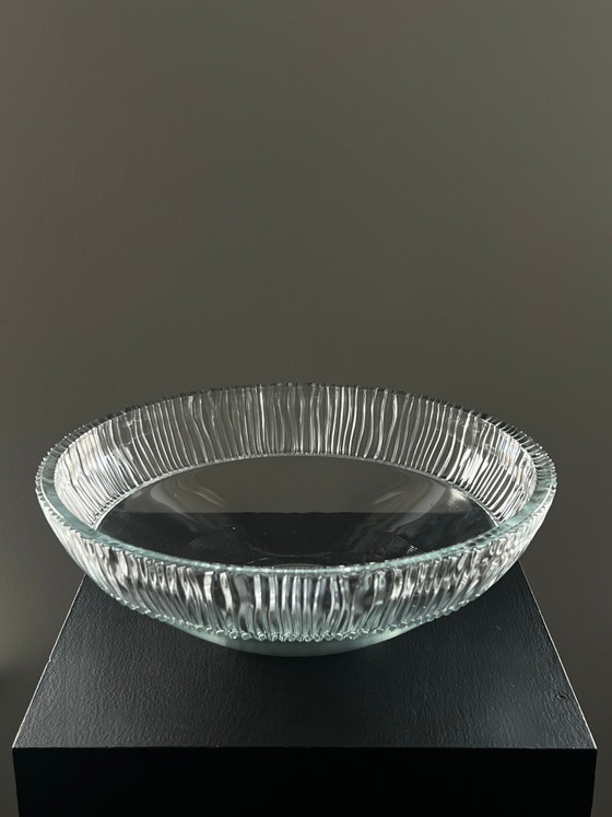 Grand bol en verre vintage avec bord en relief – Glass (photo 5 of 6)