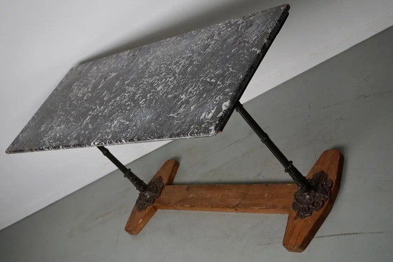 Image 1 of Franse marmeren en gietijzeren console- of bijzettafel, 19e eeuw