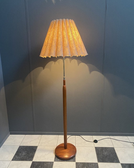 Domus Teakhouten vloerlamp uit 1960, met origineel label! Hoogte: 140 cm - 188 cm
