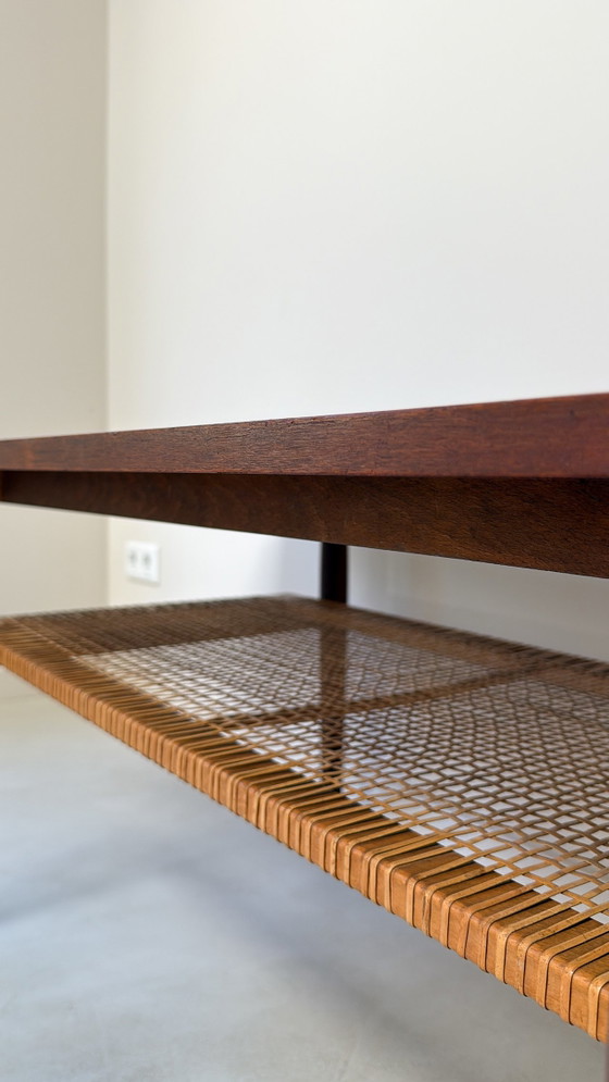 Table basse vintage en bois avec étagère inférieure en osier – Tables basses, Wood, Wicker (photo 4 of 10)