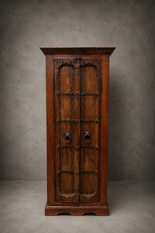 Armoire ancienne indienne en bois massif