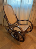 Fauteuil à bascule Thonet vintage