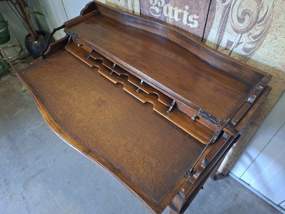 Image 1 of Klassieke Engelse openklapbare schrijftafel, secretaire, desk met lederen inleg  afm. 106x57cm en 84cm hoog.