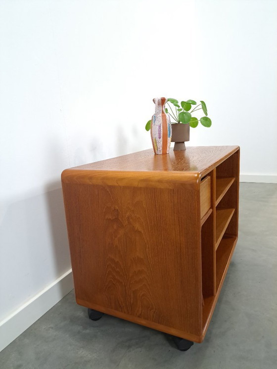 Image 1 of Dyrlund LP-Schrank, TV-Schrank, Audioschrank im Teak-Design