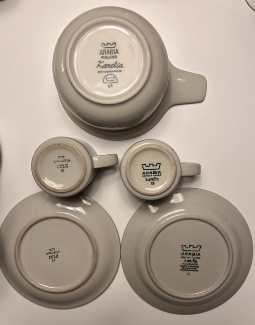 Arabia Karelia tableware hand-painted approx. 170 pieces