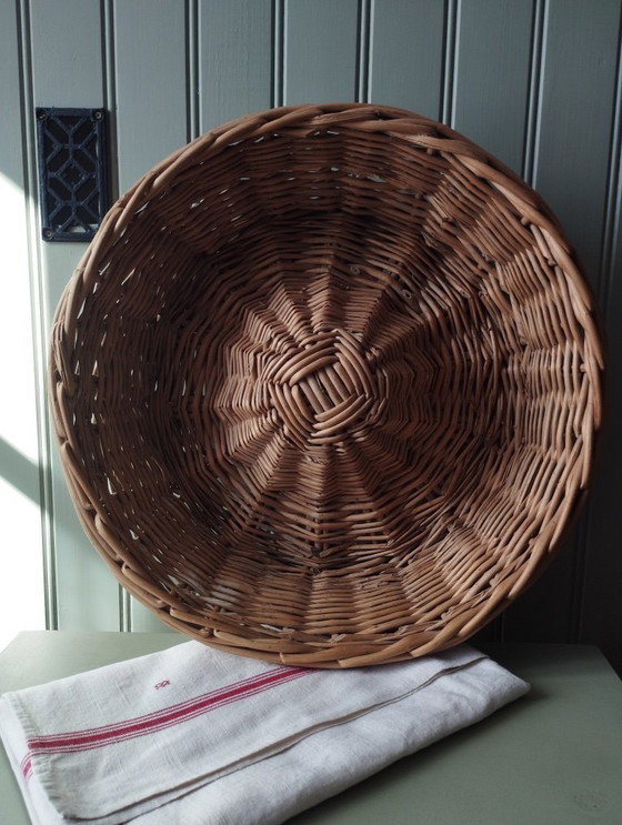 Image 1 of Antico grande cesto da panettiere in vimini intrecciato - Ghirlanda