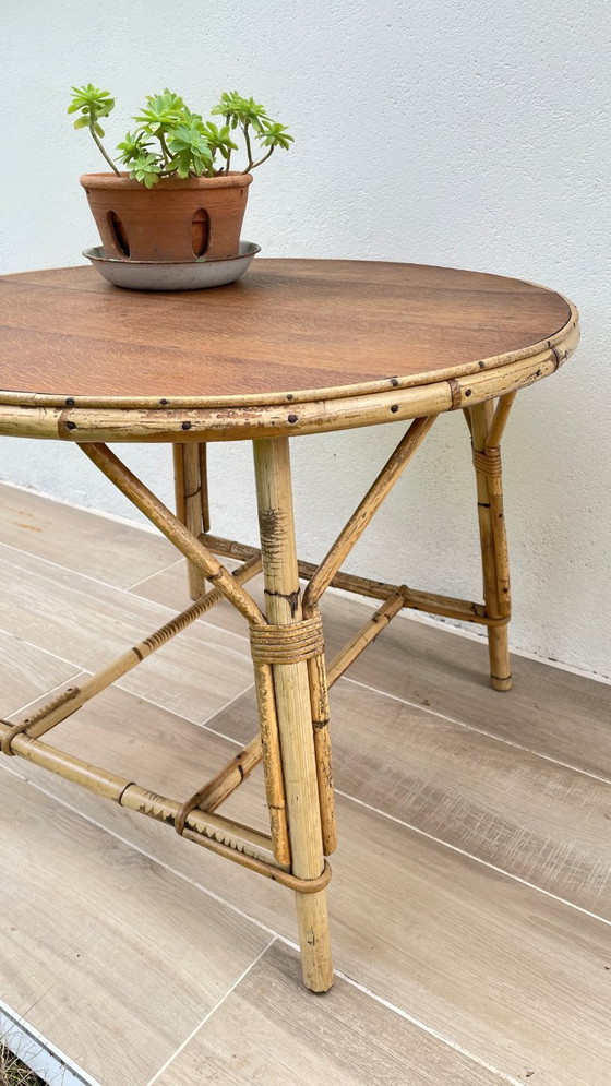 Image 1 of TABLE Basse RONDE Rotin et Chêne VINTAGE