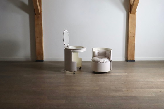 Image 1 of Dilly Dally Vanity door Luigi Massoni, Poltrona Frau, Italië 1968