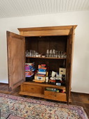 Stattlicher Eichenschrank (antik)