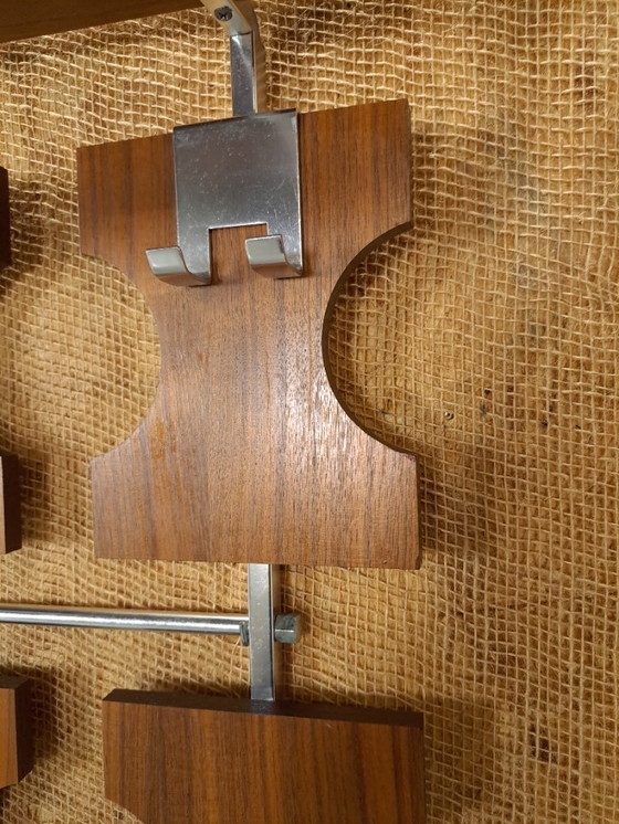 Image 1 of Porte-manteau mural en teck avec crochets chromés, n° 20